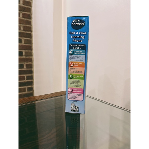 VTech Call & Chat Learning Phone - Picture 4 of 11